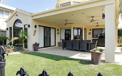 What Is An Alfresco, Anyway? A Guide To Outdoor Living