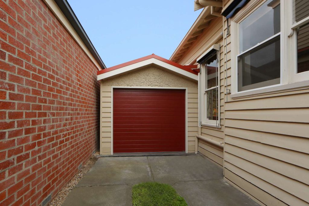 Phillip-BRUNSWICK-GARAGE-CHANGE-TO-SUBURB-THAT-REQUIRES-EXTRA